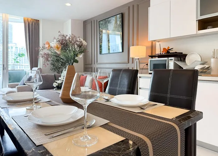 Spacious 69 Sqm - Fast Wifi - Bts Chong Nonsi Appartement