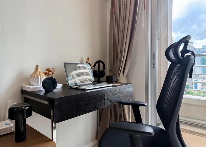 Spacious 69 Sqm - Fast Wifi - Bts Chong Nonsi Appartement *