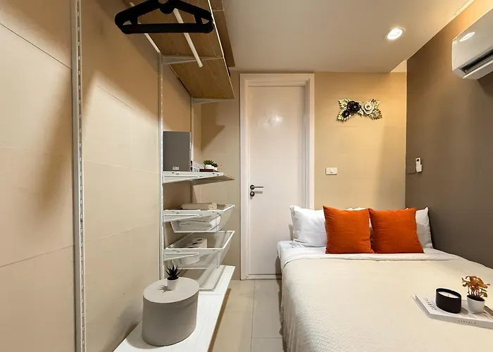 Spacious 69 Sqm - Fast Wifi - Bts Chong Nonsi * Bangkok