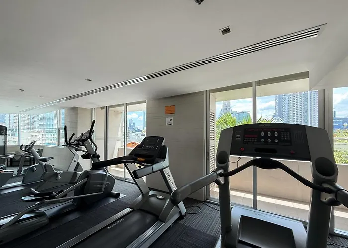 Spacious 69 Sqm - Fast Wifi - Bts Chong Nonsi *