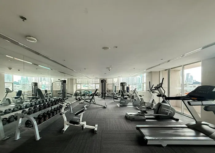 Spacious 69 Sqm - Fast Wifi - Bts Chong Nonsi * Bangkok