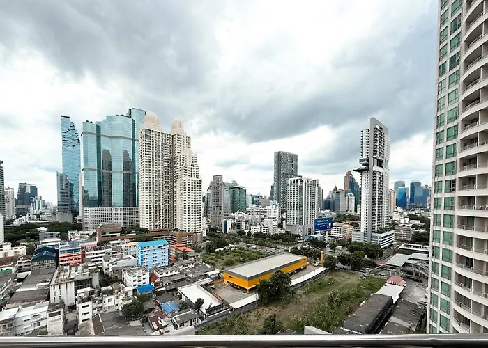 Spacious 69 Sqm - Fast Wifi - Bts Chong Nonsi